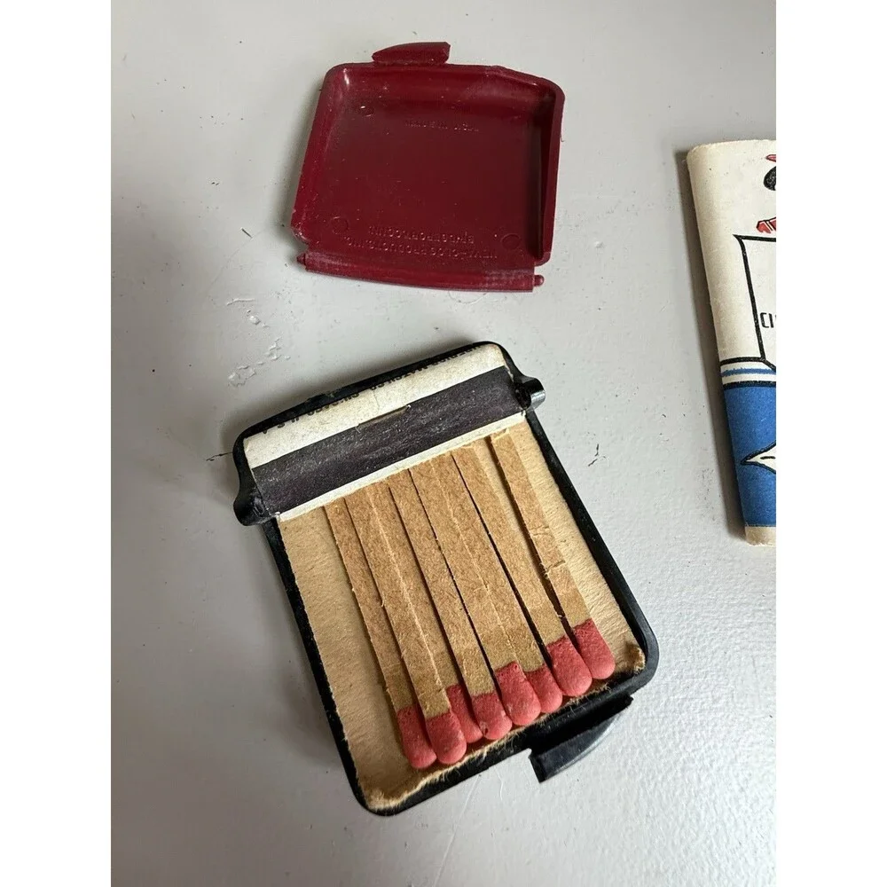 Raleigh 1930s Cigarette Rolling Papers Tobacco B & W Louisville + St Petersburg